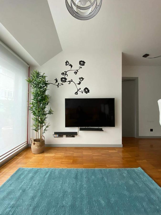 דירות א-קורוניה Penthouse With Terrace And Views Near Oza'S Beach מראה חיצוני תמונה